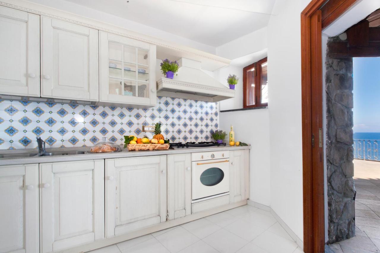 Russo - De Vivo Realty *
