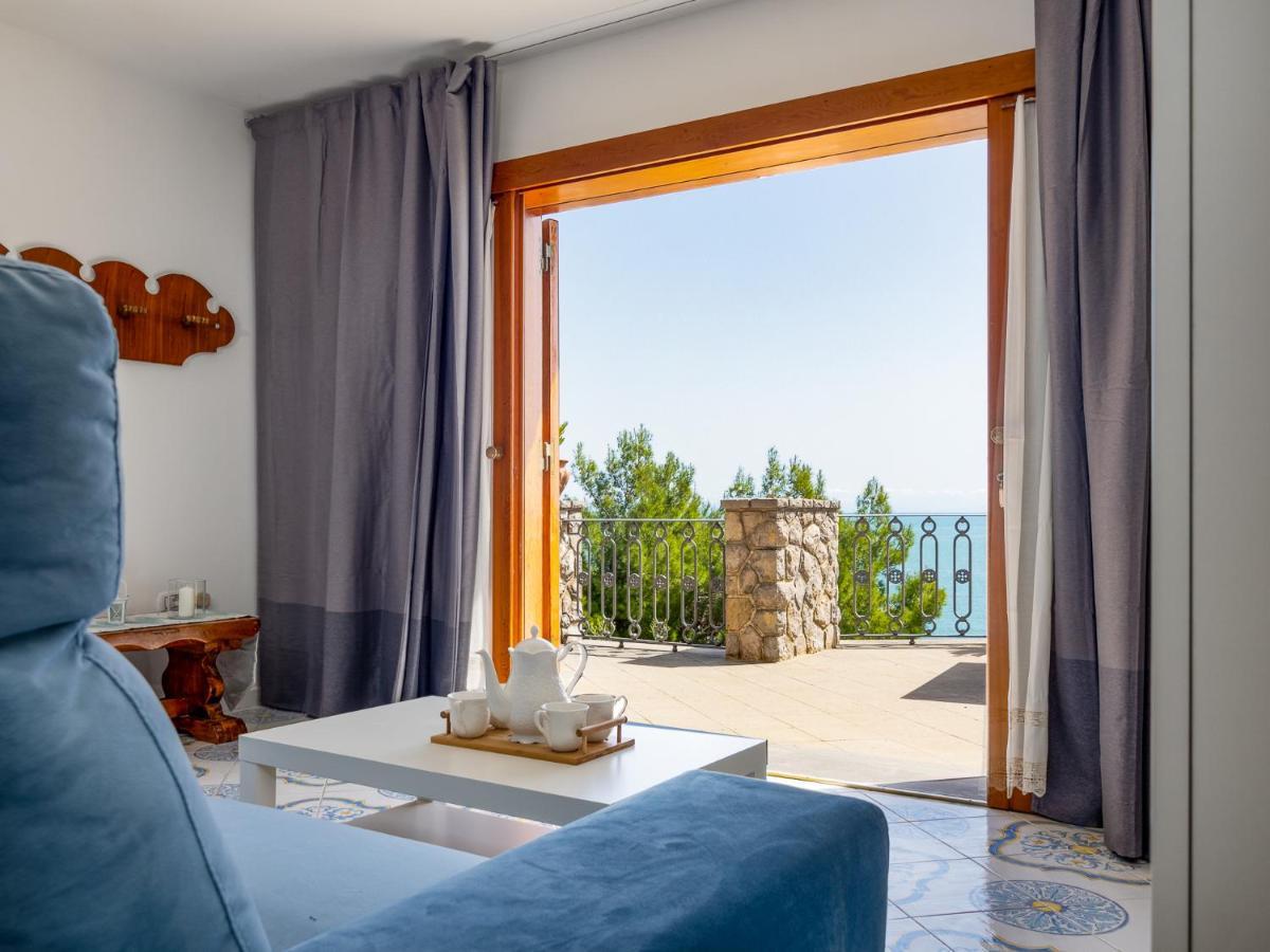 Russo - De Vivo Realty Villa Nerano