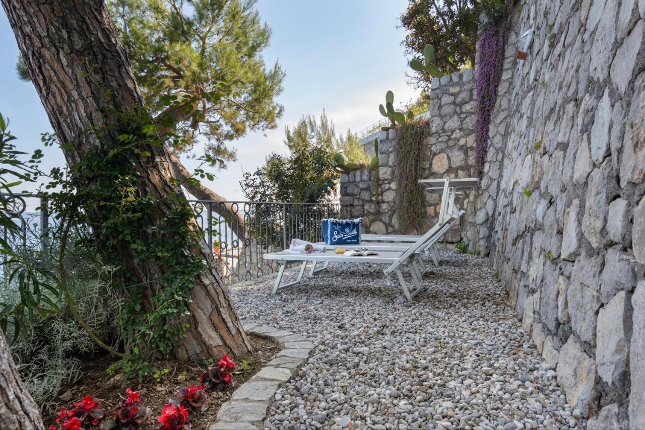 Russo - De Vivo Realty Villa