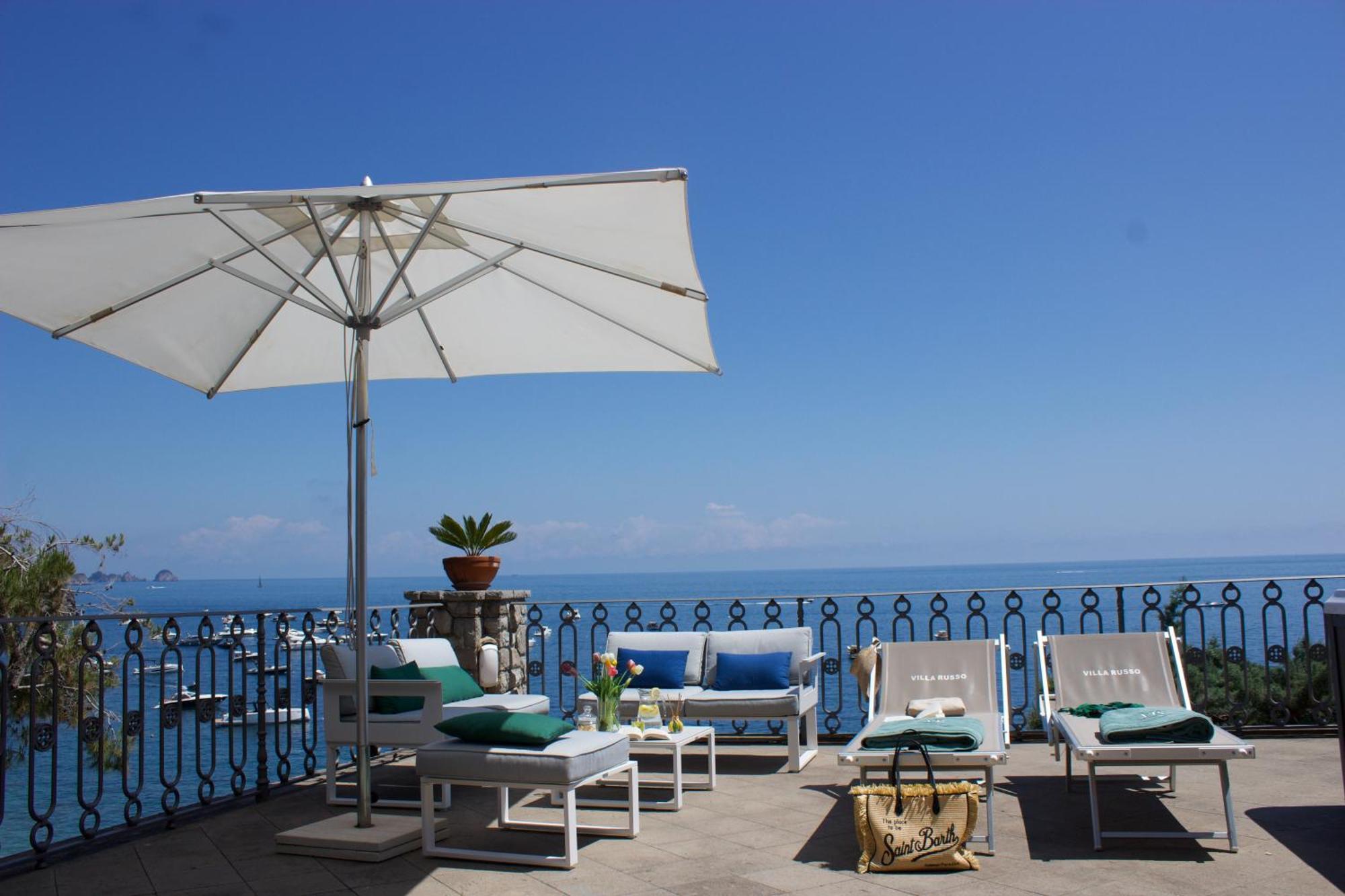 Russo - De Vivo Realty Villa *
