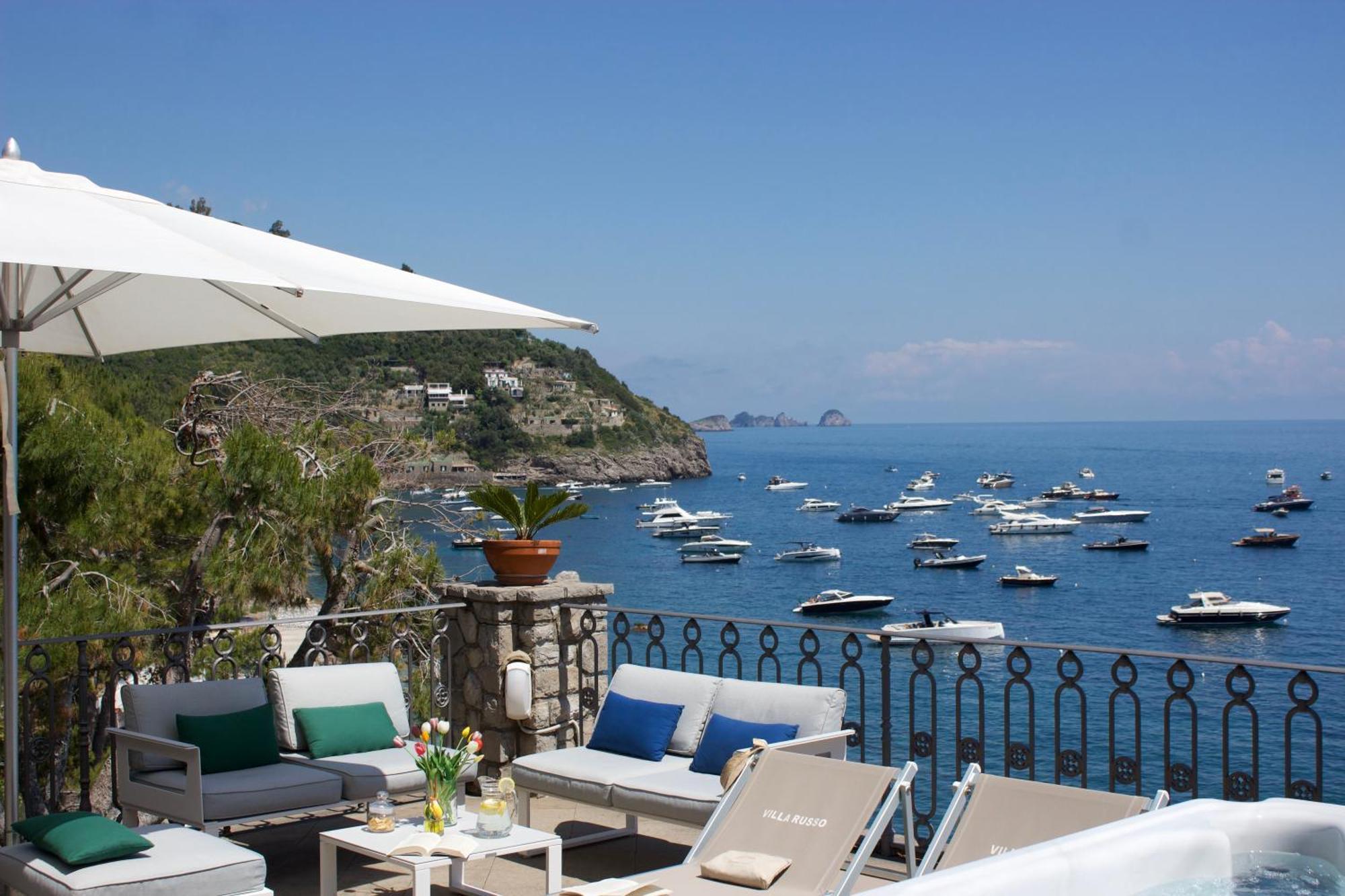 Russo - De Vivo Realty Villa *